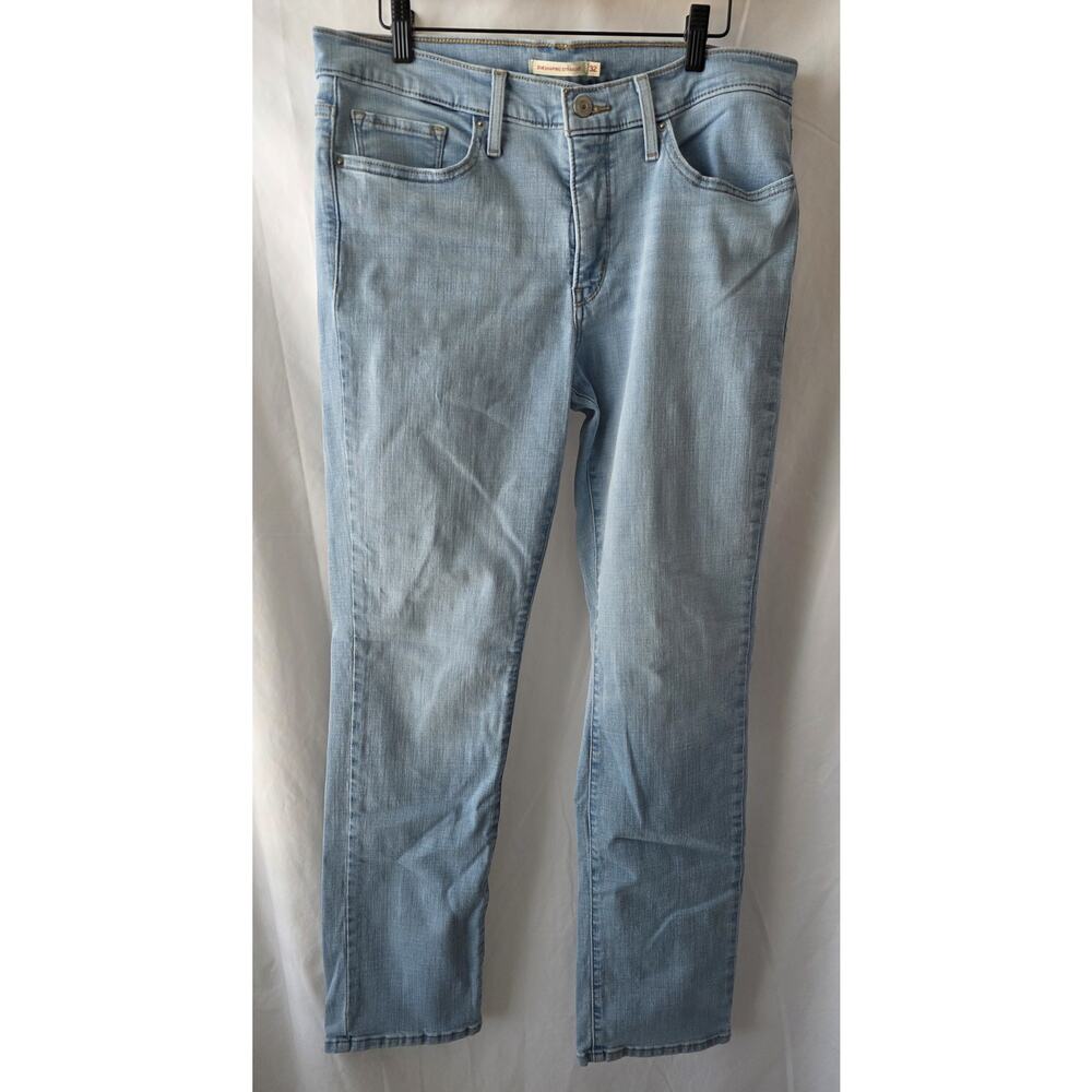 Levi's 314 Shaping Straight Jeans‎ Size 32
